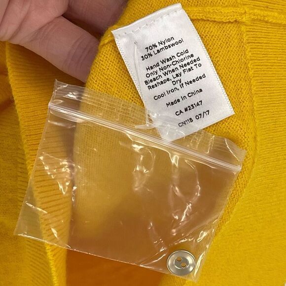 NWOT Talbots Crewneck Long Sleeve Trumpet Cuff Pullover Sweater Women XS Yellow - Picture 4 of 4